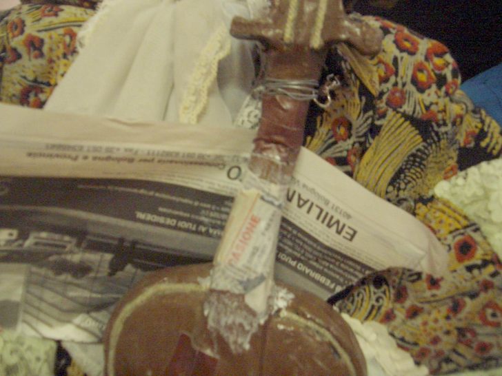 Personaggio 2 durante il restauro